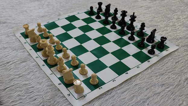 تصویر صفحه شطرنج کیش و مهره کیان 