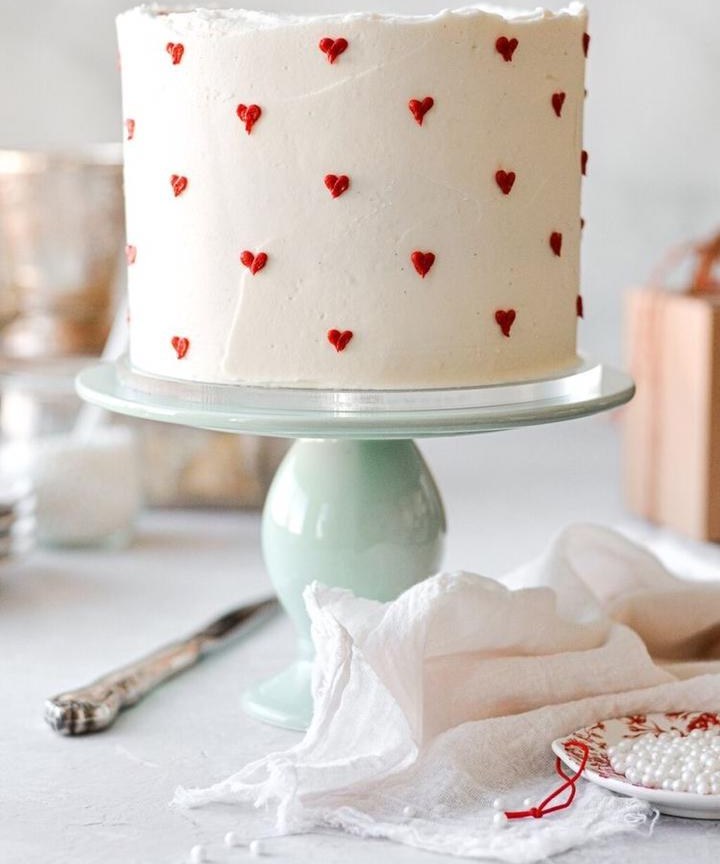 تصویر کیک تولد قلب قرمز ا cake_ghalb_ghermez cake_ghalb_ghermez