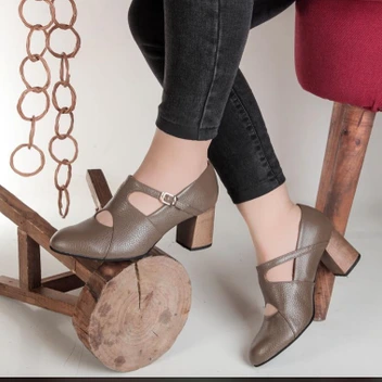 تصویر کفش پاشنه دار زنانه چرم کاوه مدل خرچنگی کد 042 - مشکی / 36 ا charm kaveh charm kaveh