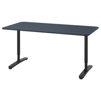 تصویر میز اداری با قابلیت تنظیم ارتفاع ایکیا مدل BEKANT پایه مشکی رویه آبی ابعاد 80×160 سانتیمتر 