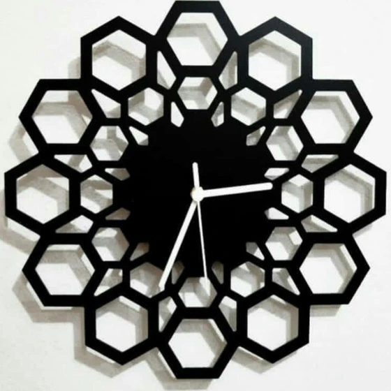 تصویر ساعت دیواری چوبی مدرن 