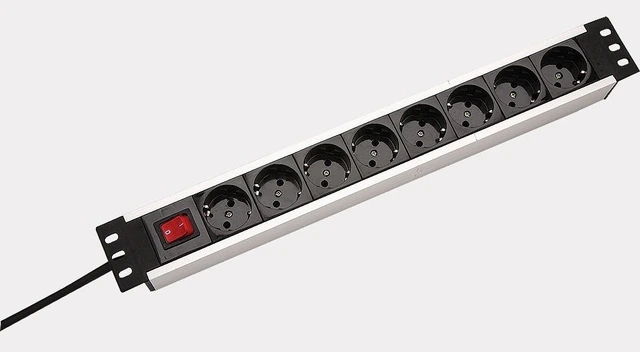 تصویر پاور ماژول 8 پورت تیام شبکه با کلید روشن و خاموش - iPower 8 Outlet PDU with On/Off Switch for All Racks 