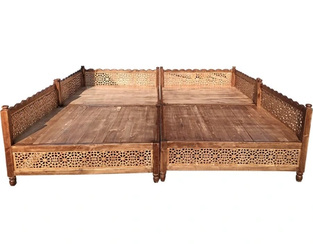 تصویر تخت سنتی بزرگ کد nasr01s9 سایز ۳ در ۳ متر 