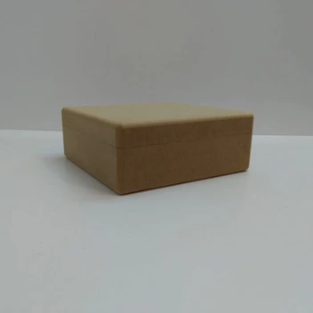تصویر جعبه کادویی مربع 19×19 