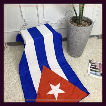 تصویر حوله استخری طرح پرچم کوبا 