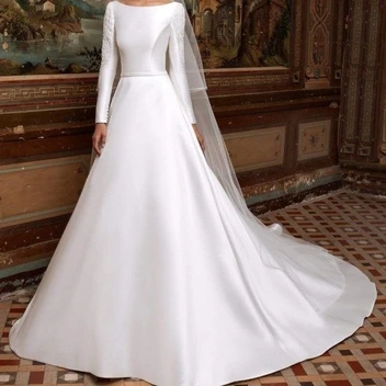 تصویر لباس عروس ساده زیبای زنانه 